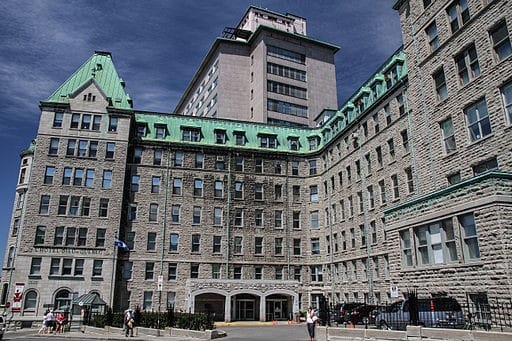 Oudste ziekenhuis van Canada, geschilderd met Allback lijnolieverf.
