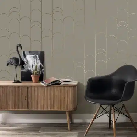 Duurzaam Behang | Golden Lines | Goud geometrische lijnen | Taupe II |100 x 280 cm | Kek Amsterdam | Peltenburg Natuurverf