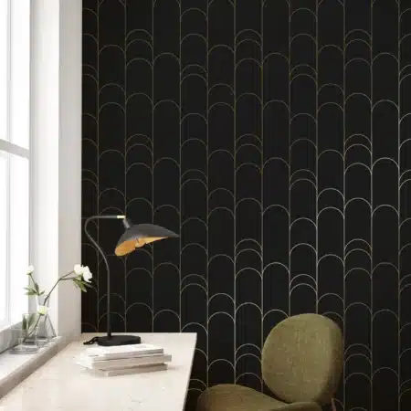 Duurzaam Behang | Golden Lines | Goud geometrische lijnen | Zwart II |100 x 280 cm | Kek Amsterdam | Peltenburg Natuurverf